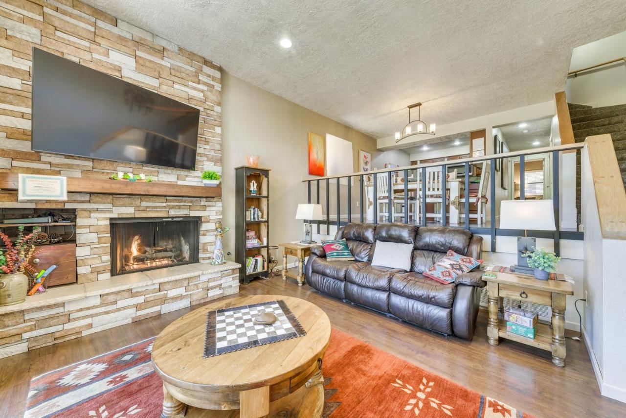 Ruidoso Golf Condo - Patio, Fire Pit And Mtn View! Exterior foto
